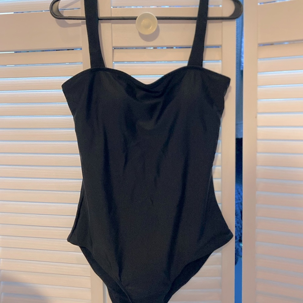 Shein ONE PIECE black swimsuit